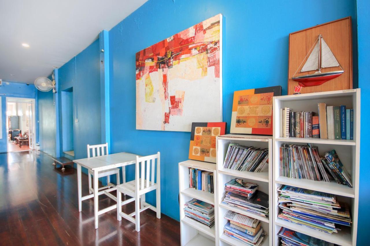Oyo 1054 Phuket Backpacker Hostel Экстерьер фото