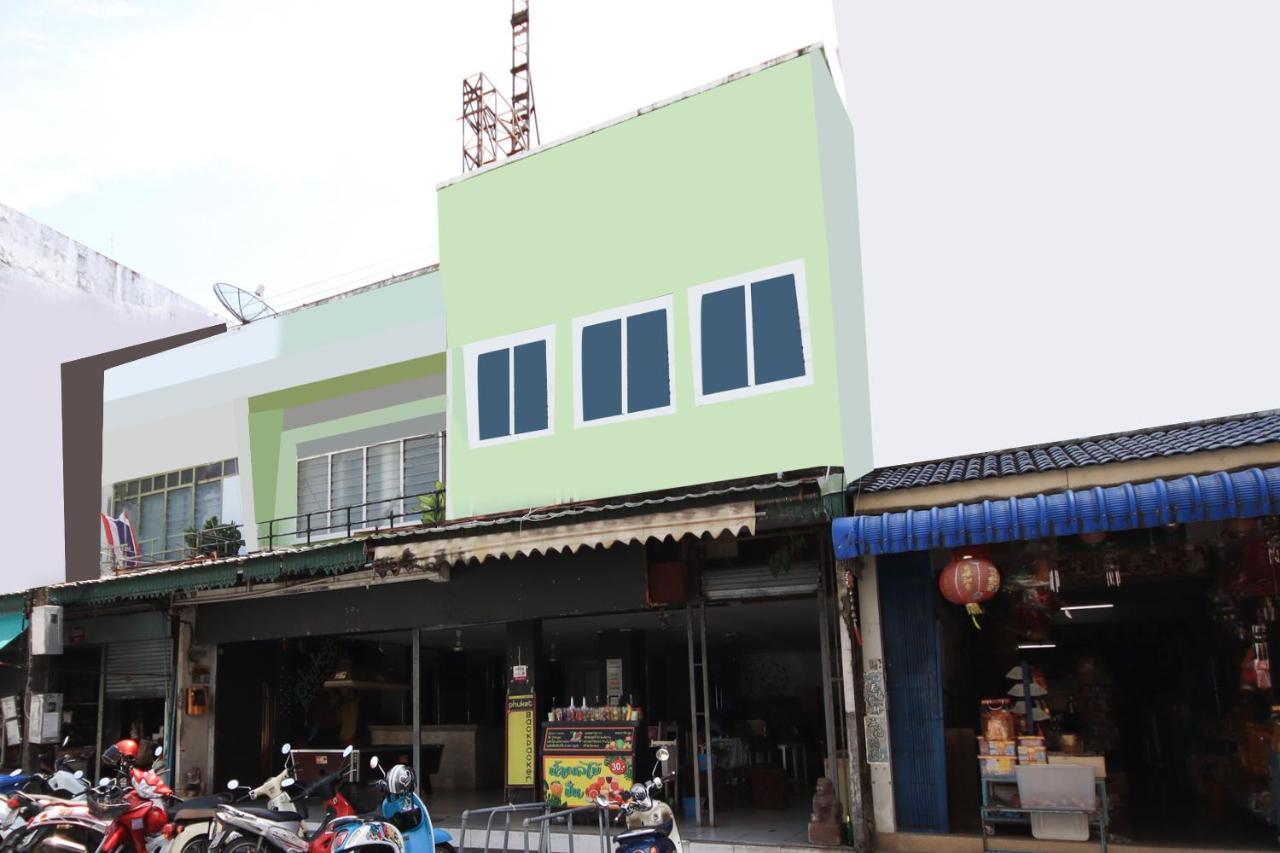 Oyo 1054 Phuket Backpacker Hostel Экстерьер фото