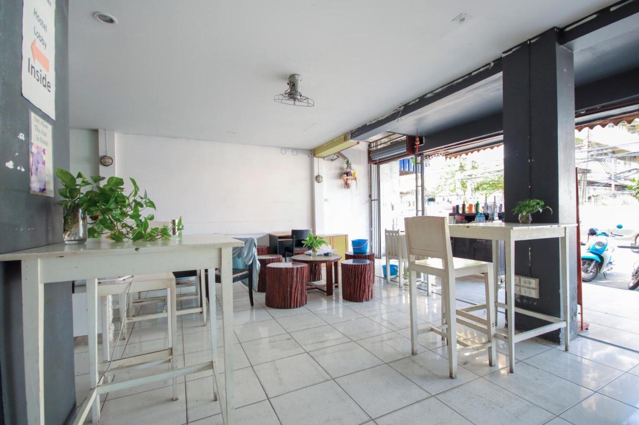 Oyo 1054 Phuket Backpacker Hostel Экстерьер фото